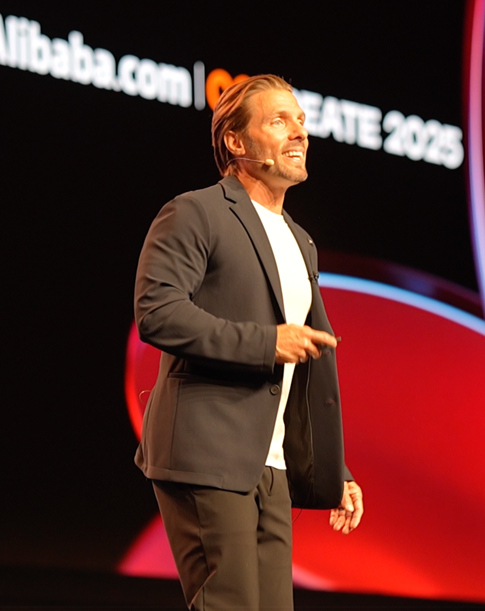 Joe Luff Joe Huff | Top Keynote Speaker for Motivation, Purpose & Impact